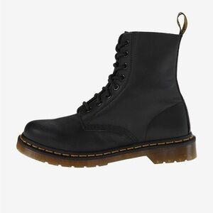 Dr. Martens 1460 Pascal Virginia boots - size 10